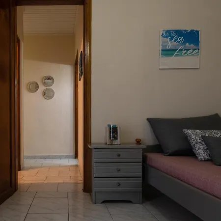 Apartment Rosa's Garden House Paralia Sikias