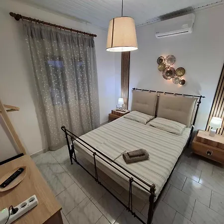 Rosa's Garden House * Paralia Sikias