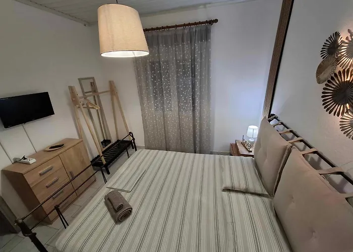 公寓 Rosa's Garden House